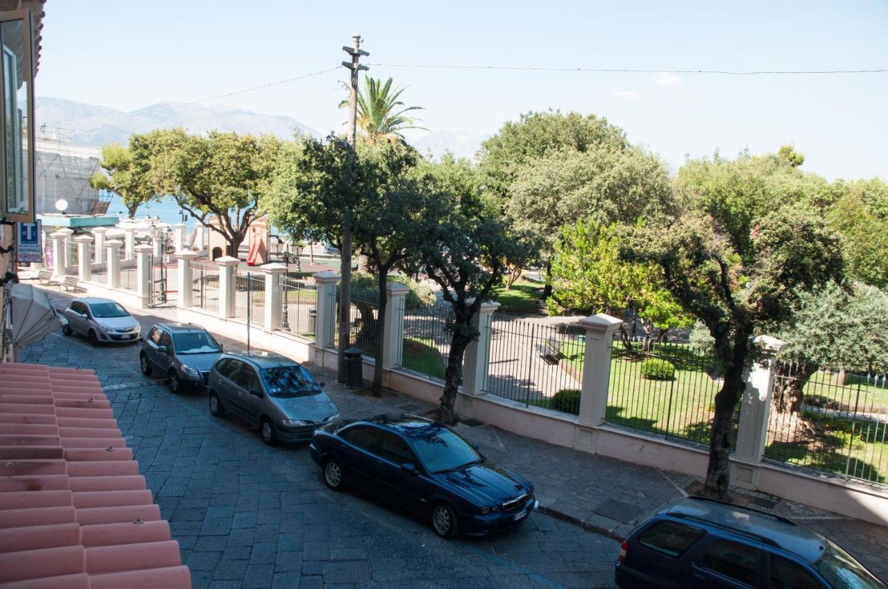 In Vacanza A Gaeta - L'Elica Екстер'єр фото